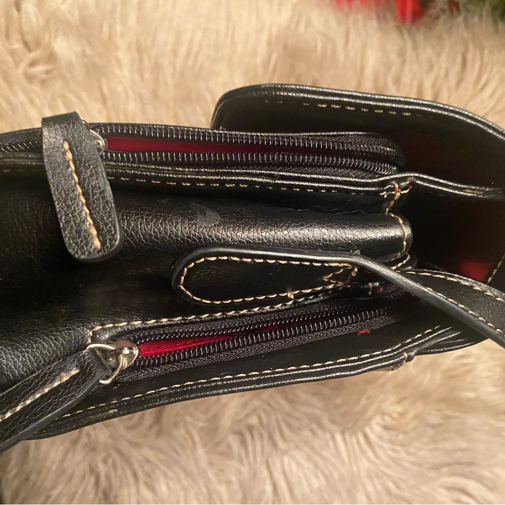 Price Drop! Liz  Claiborne Black Leather Crossbody Bag - Picture 3 of 11
